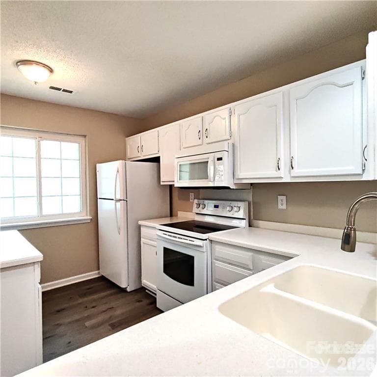 Townhouse at 5744 Prescott Court, Charlotte, photo 7 of 14