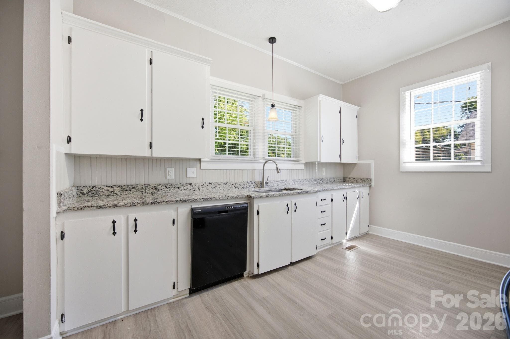 Single Family Residence at 306 York Avenue, Kannapolis, photo 13 of 39