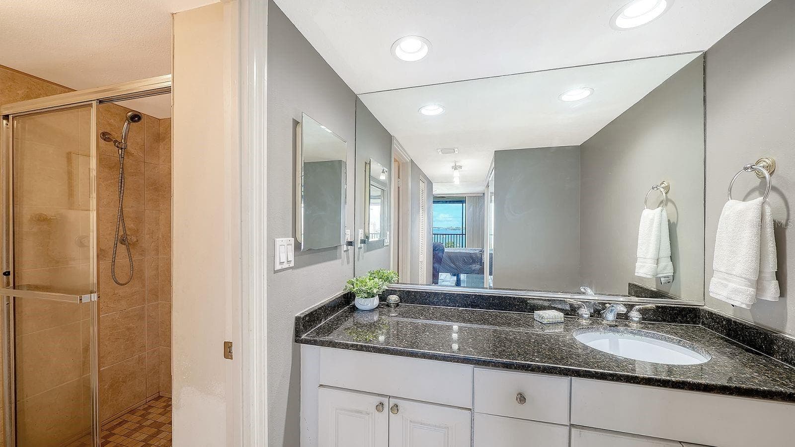 Condominium at 707 S GULFSTREAM AVE #705, SARASOTA, photo 37 of 73