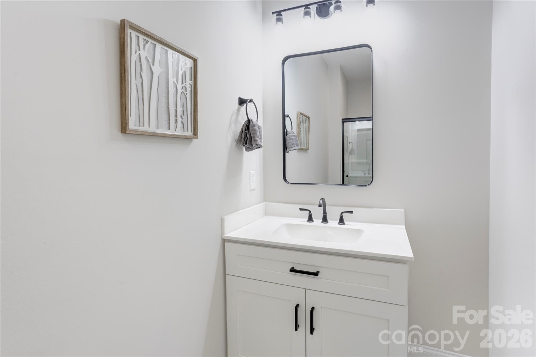 Ensuite bathroom off bedroom #2. - 317 Oak Brook Drive, Salisbury