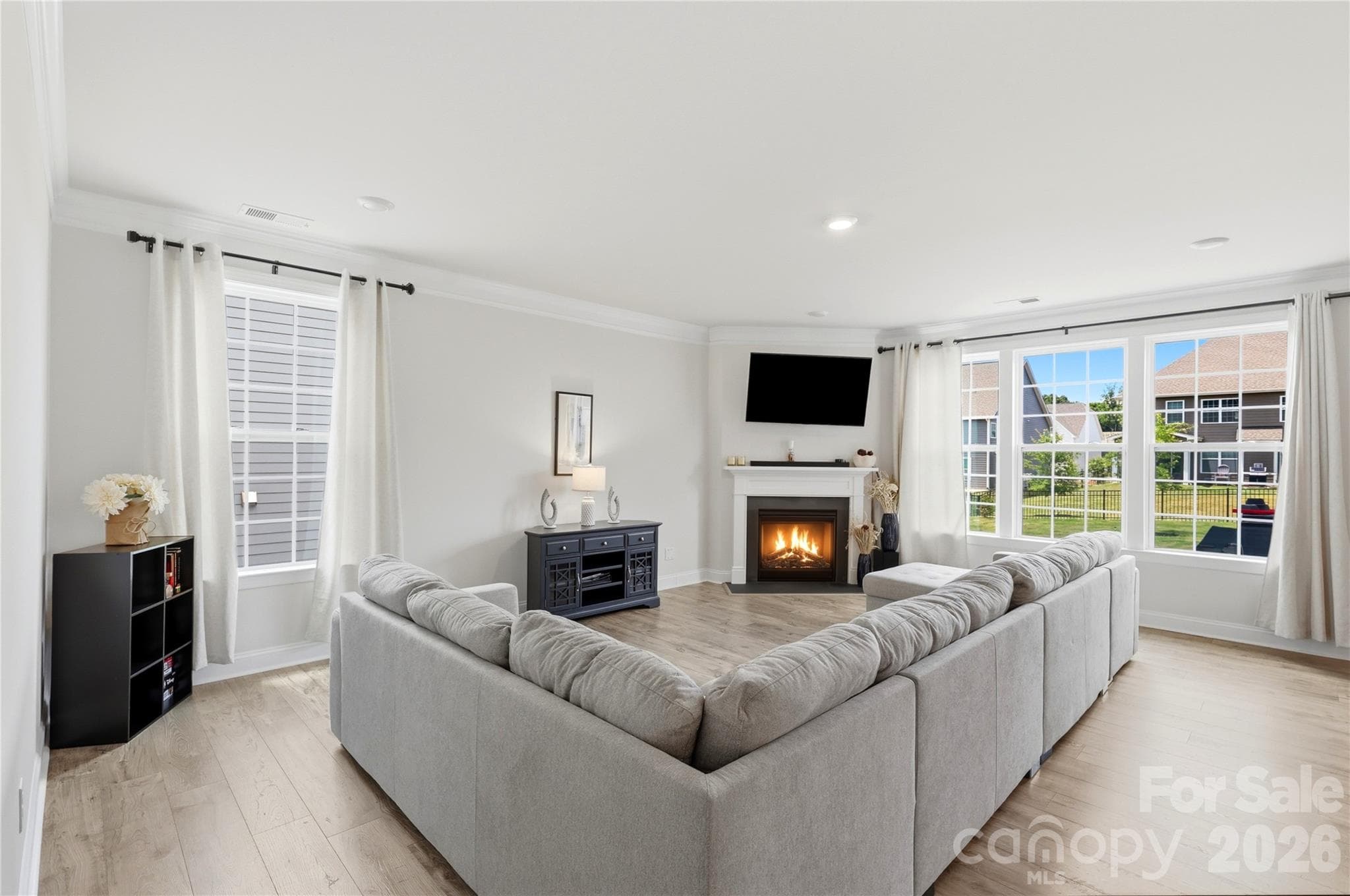 Single Family Residence at Huntersville, photo 6 of 48