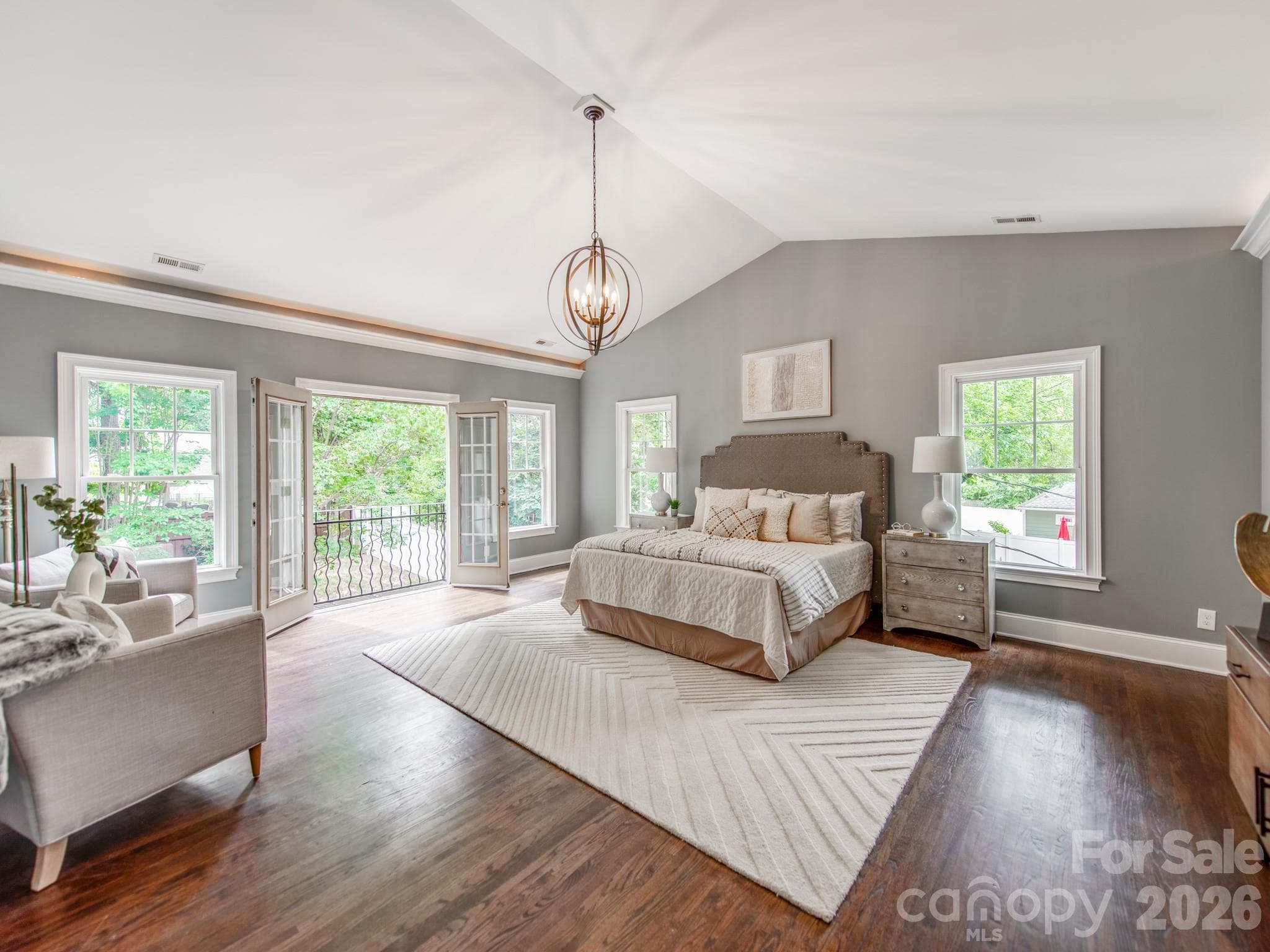 Huge Primary Suite - Charlotte