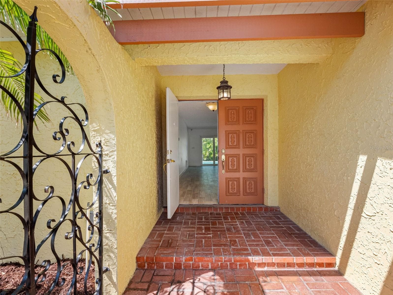 Single Family Residence at 562 JOHNS PASS AVE, MADEIRA BEACH, photo 49 of 89