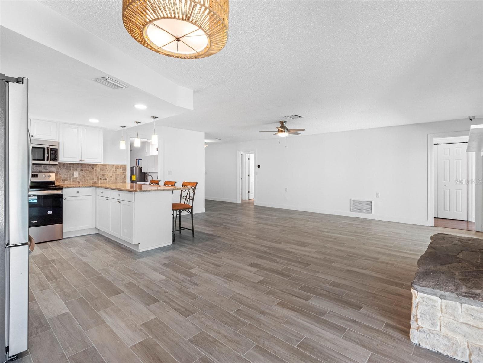 Single Family Residence at 562 JOHNS PASS AVE, MADEIRA BEACH, photo 58 of 89