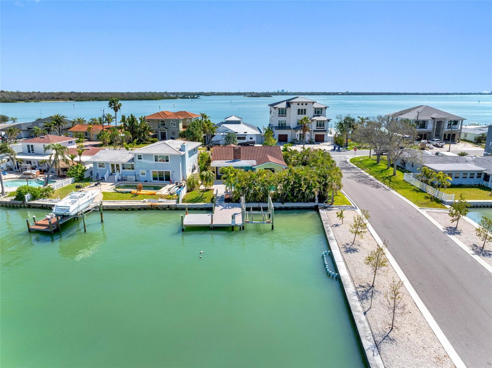 Single Family Residence at 562 JOHNS PASS AVE, MADEIRA BEACH, photo 88 of 89