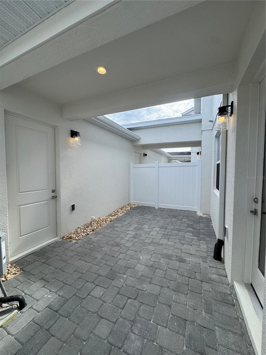 Single Family Residence at 1868 CROWNCREST DR, APOPKA, photo 6 of 20