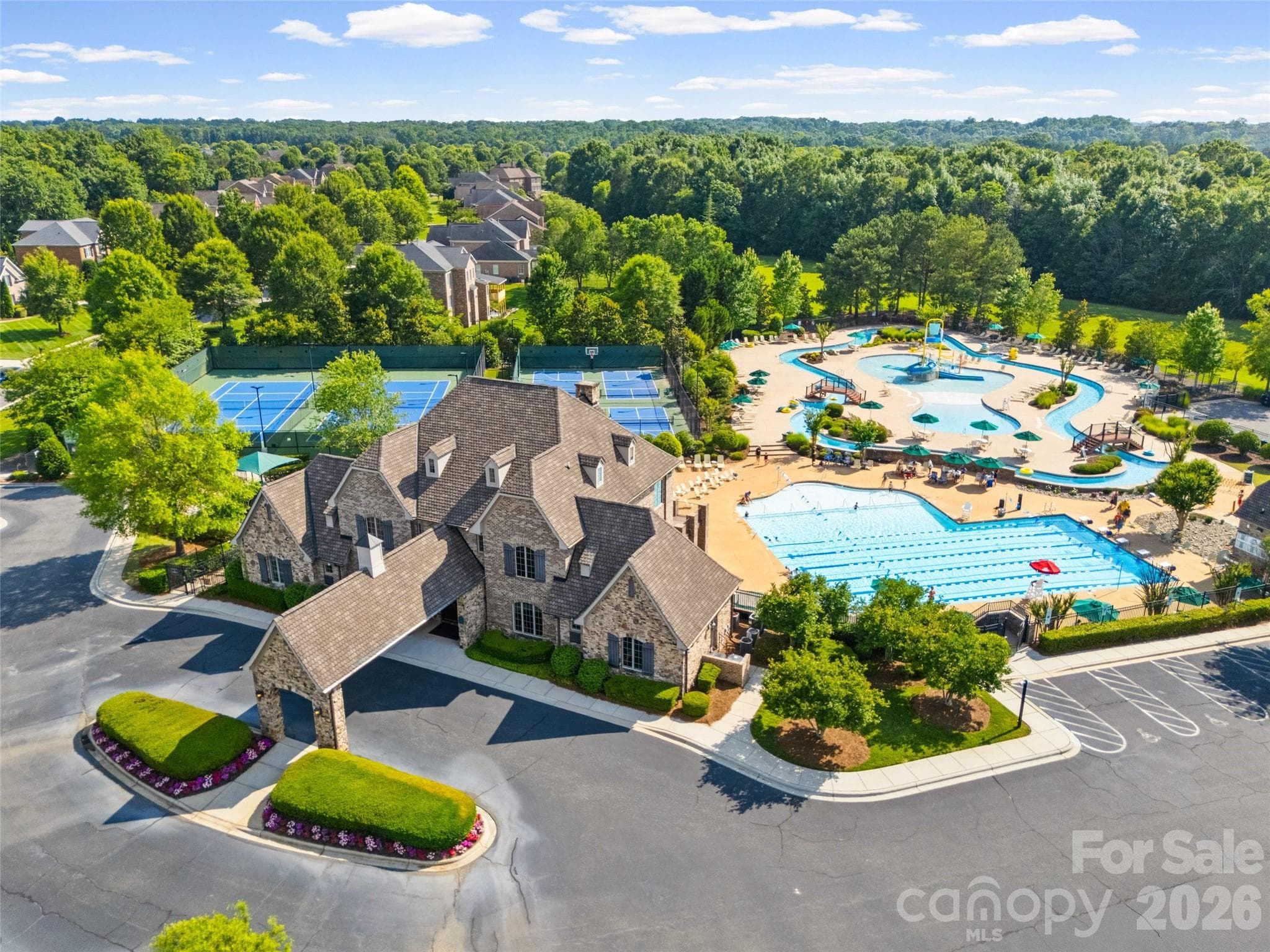 Resort-style amenities - 117 Turkey Hunt Court, Marvin