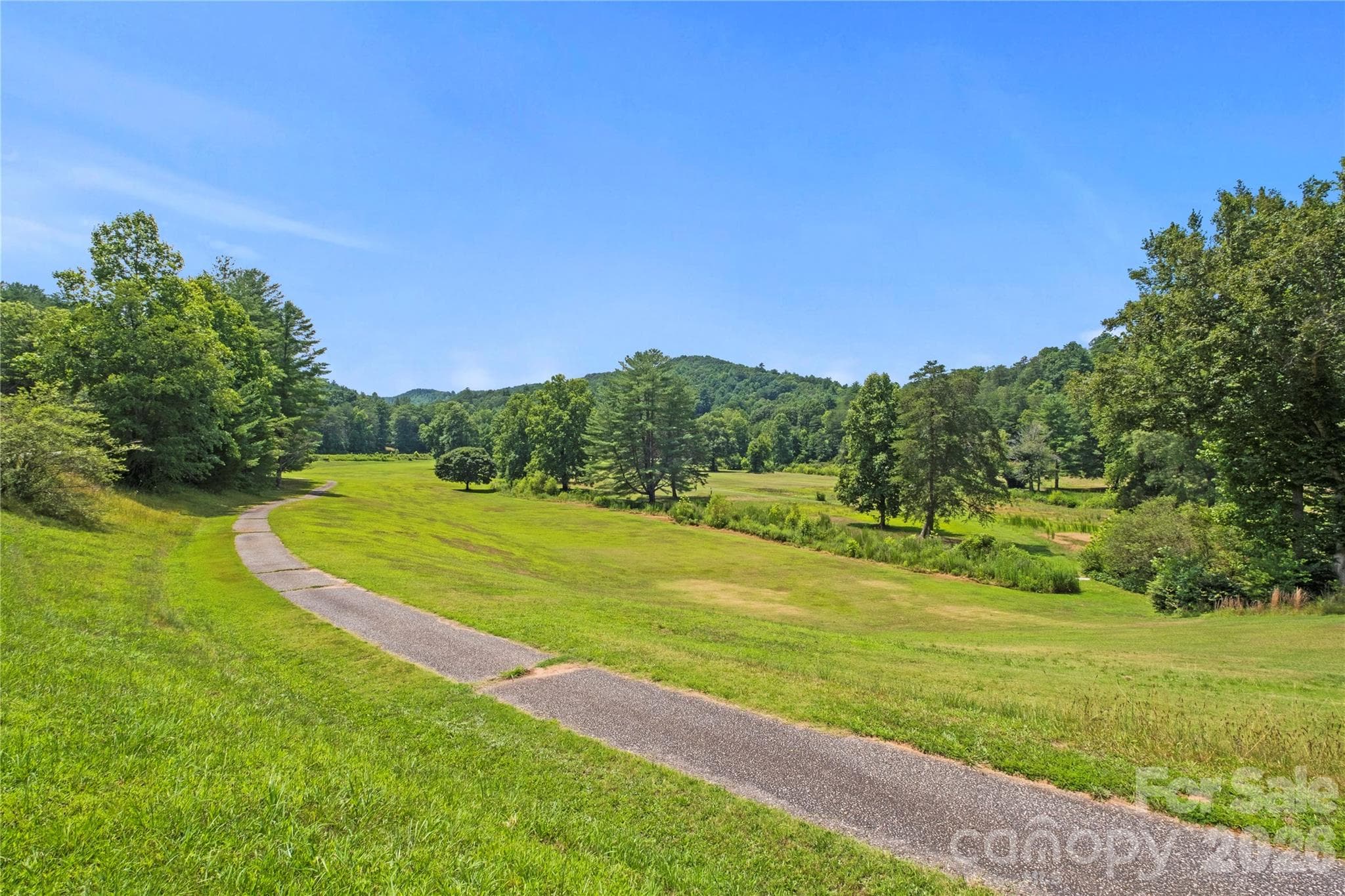 Community Amenities - 5545 Pine Ridge Drive, Connelly Springs