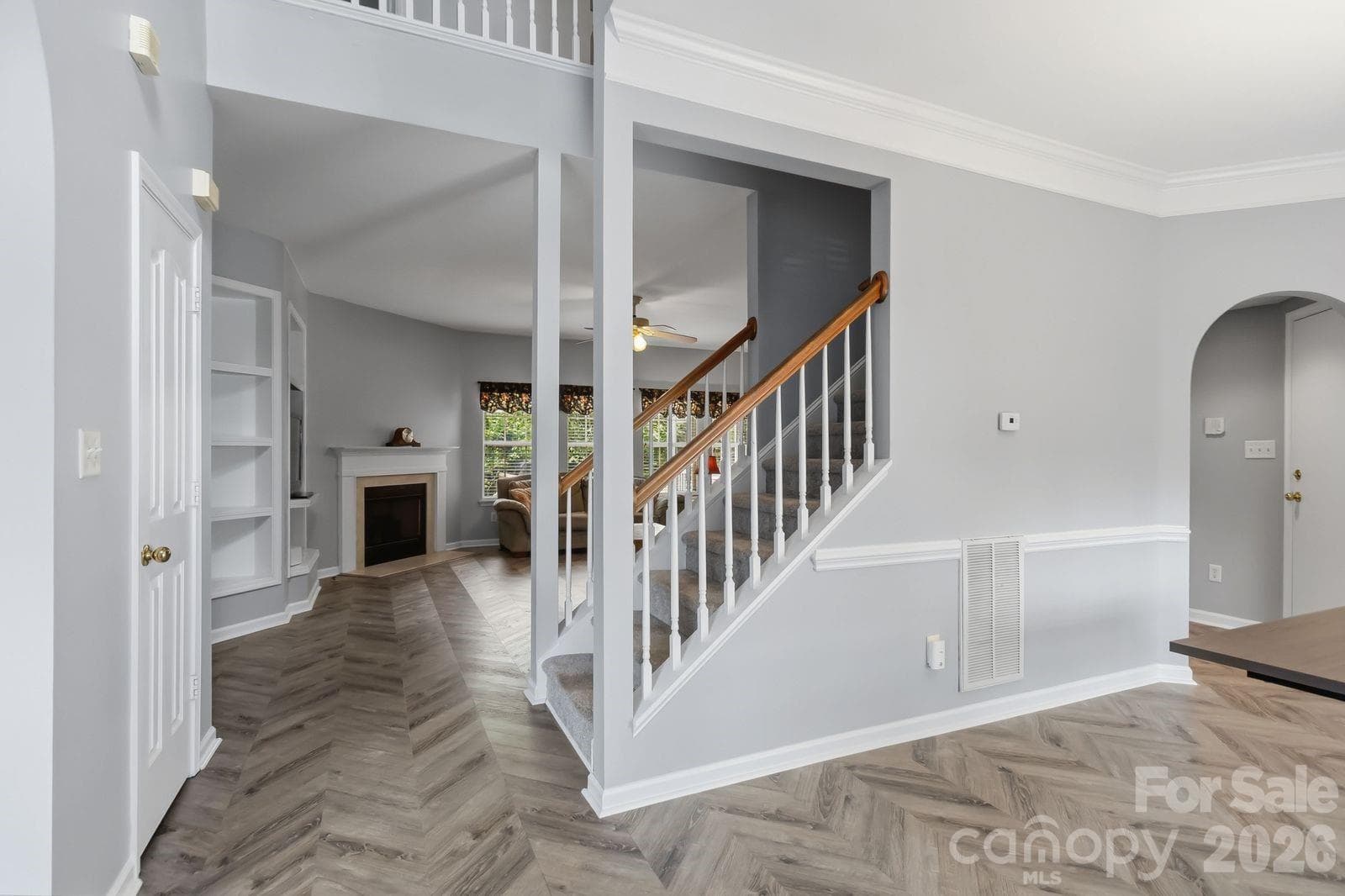 Single Family Residence at 10606 Augustine Hill Lane, Charlotte, photo 8 of 48