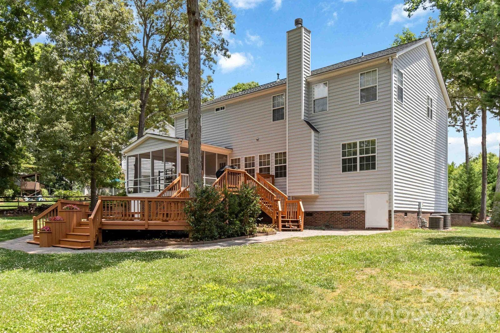 Single Family Residence at 10606 Augustine Hill Lane, Charlotte, photo 34 of 48