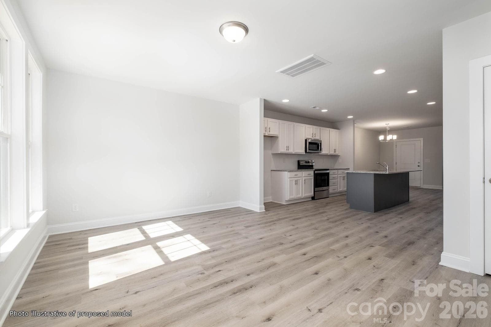 Duplex at Charlotte, photo 4 of 11