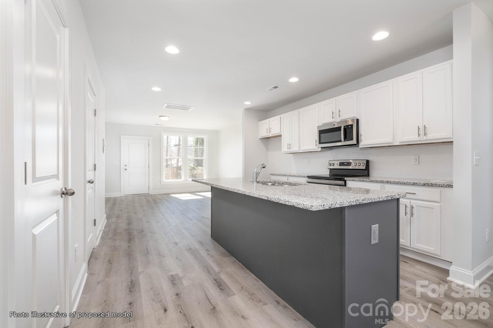 Duplex at Charlotte, photo 6 of 11