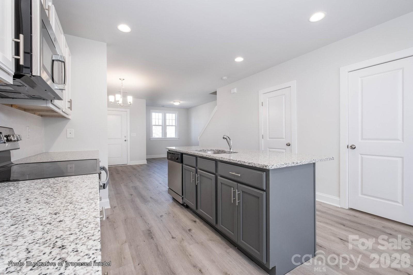 Duplex at Charlotte, photo 7 of 11