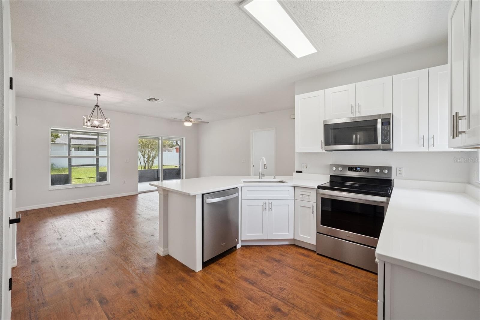 Single Family Residence at 20 COVENTRY CT, KISSIMMEE, photo 18 of 31