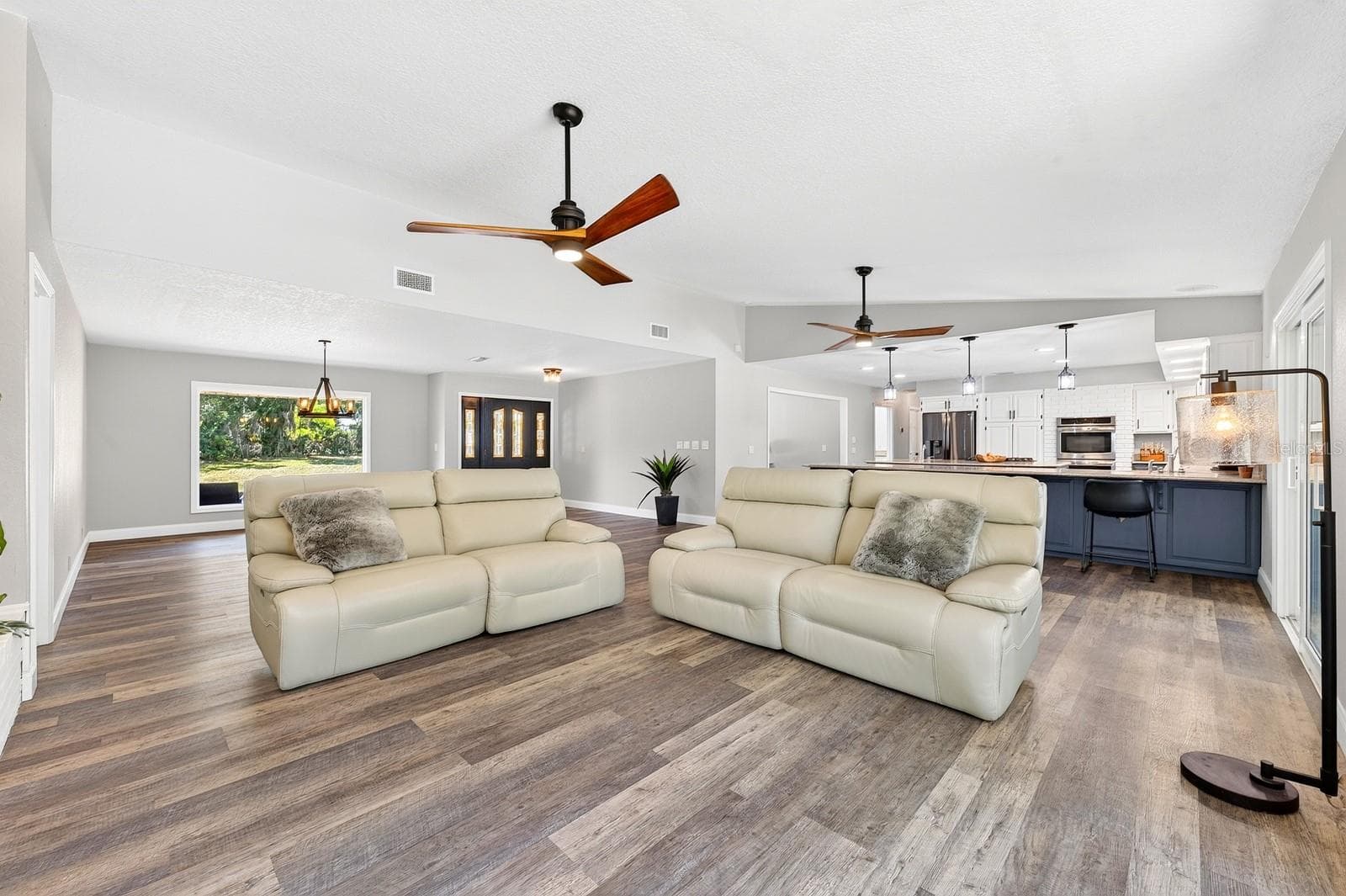 Light filled open concept living. - 1600 E 10TH ST, ST CLOUD
