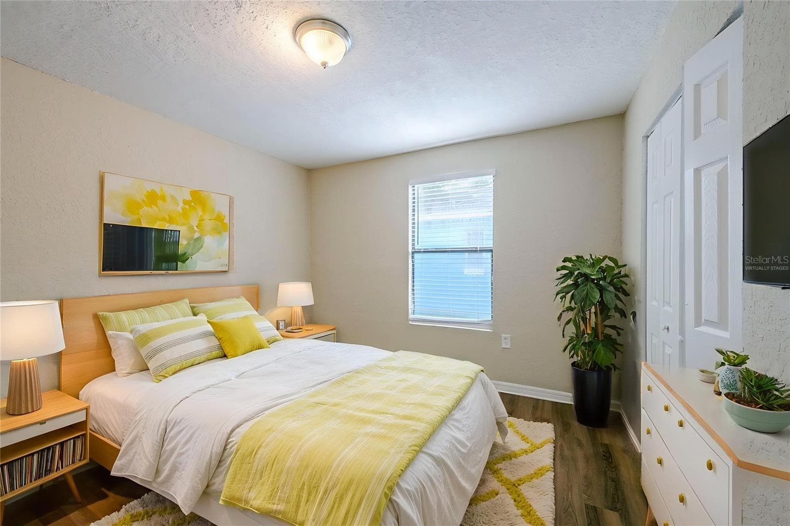 Virtually Staged - 523 CARVER BLVD, ORLANDO
