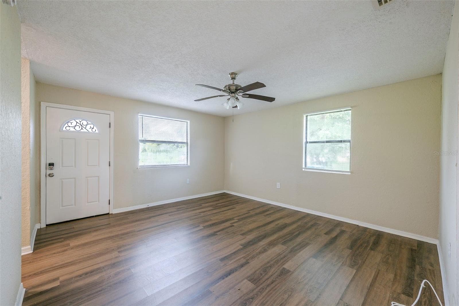 Single Family Residence at 523 CARVER BLVD, ORLANDO, photo 10 of 35