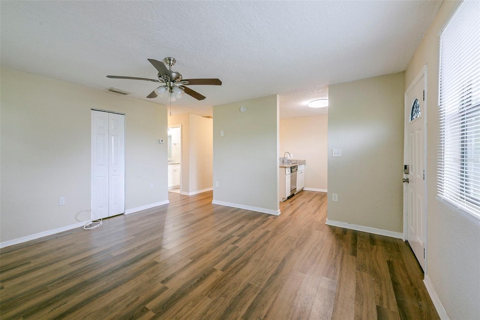 Single Family Residence at 523 CARVER BLVD, ORLANDO, photo 11 of 35
