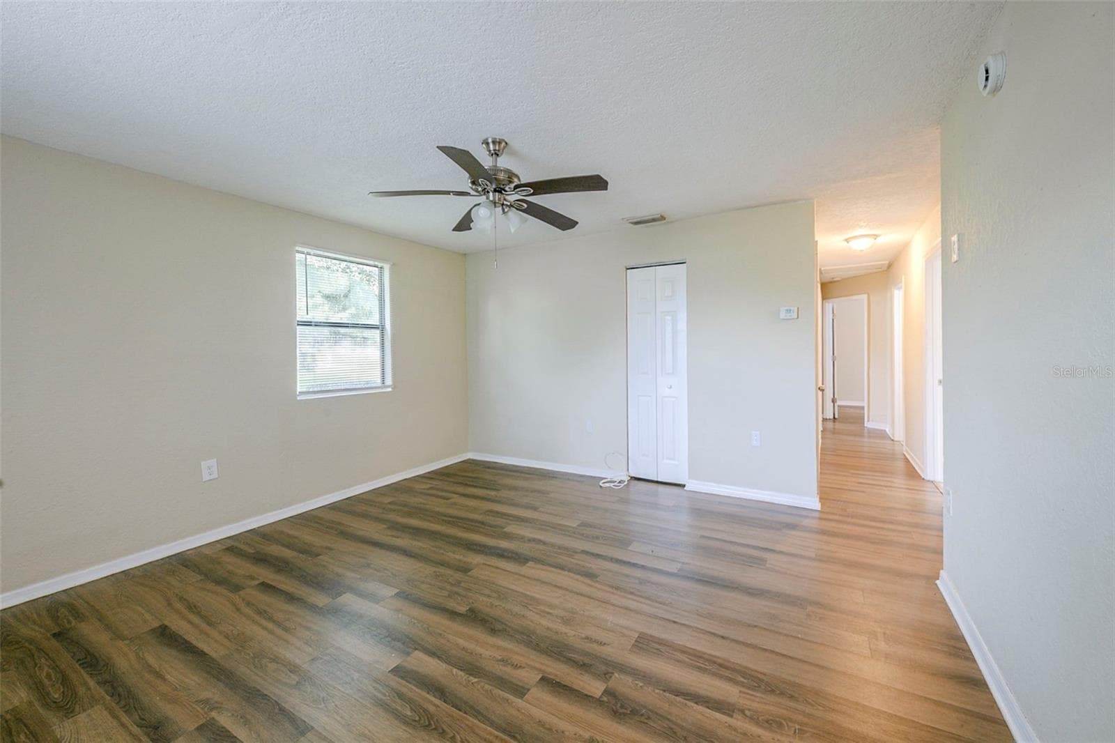 Single Family Residence at 523 CARVER BLVD, ORLANDO, photo 12 of 35