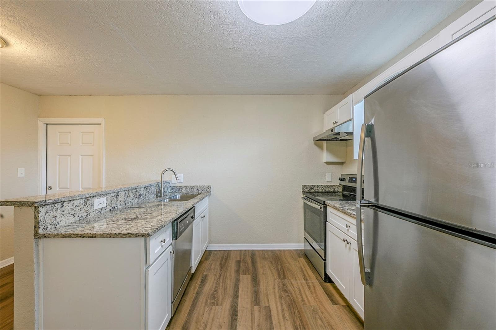 Single Family Residence at 523 CARVER BLVD, ORLANDO, photo 14 of 35