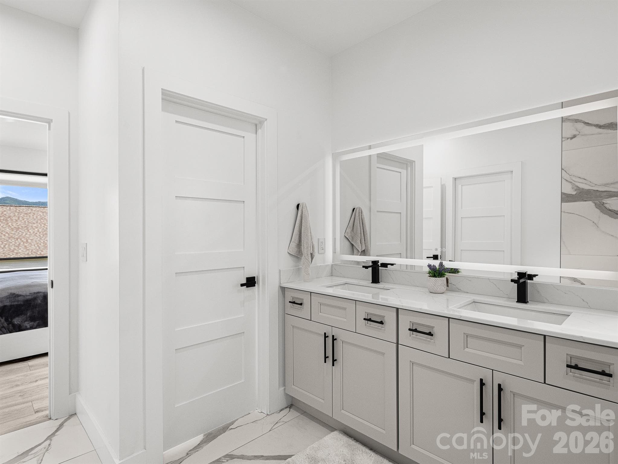 Single Family Residence at 1026 Hillside Ridge Road, Candler, photo 14 of 48