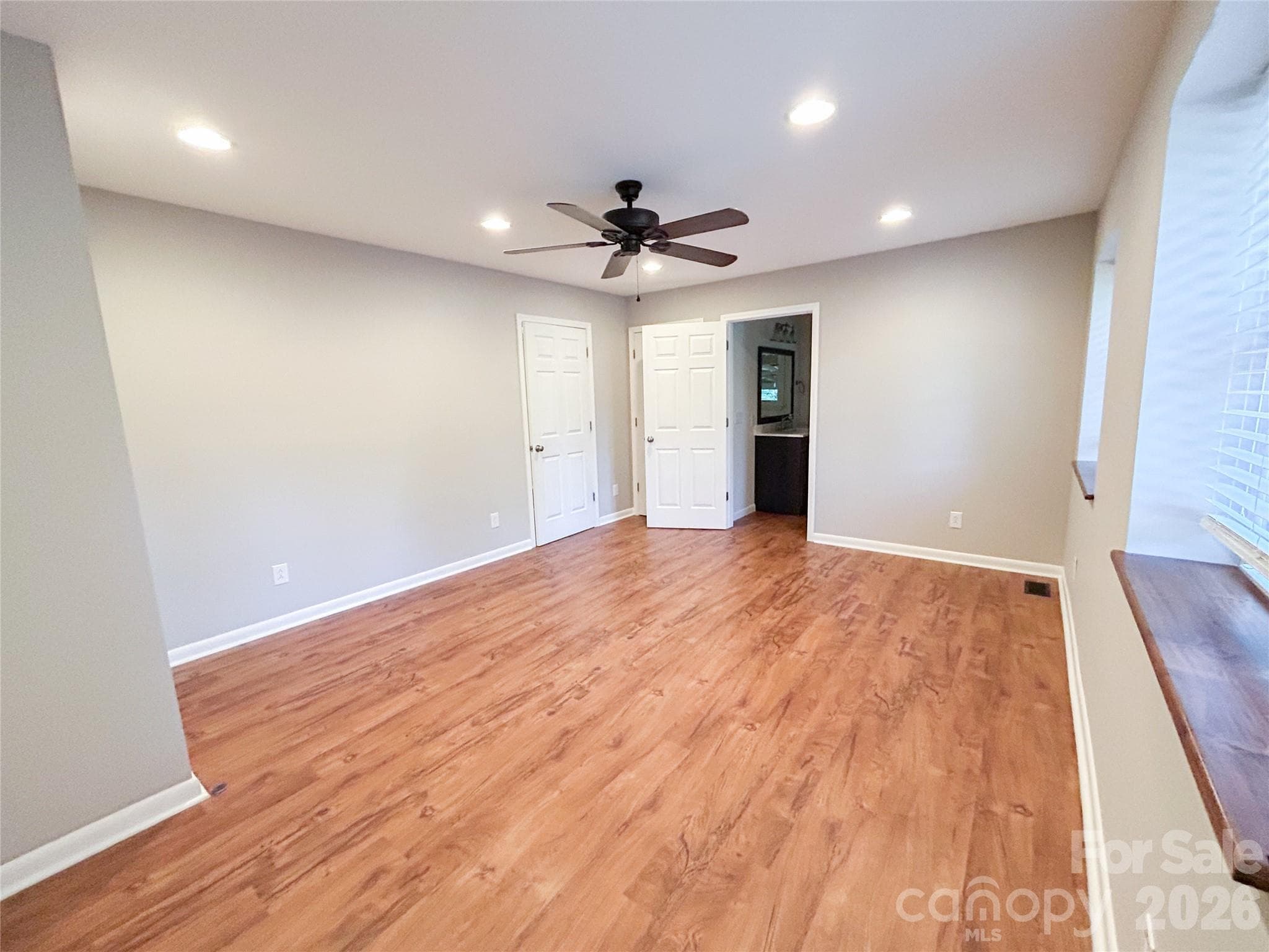 Primary Bedroom - Shelby