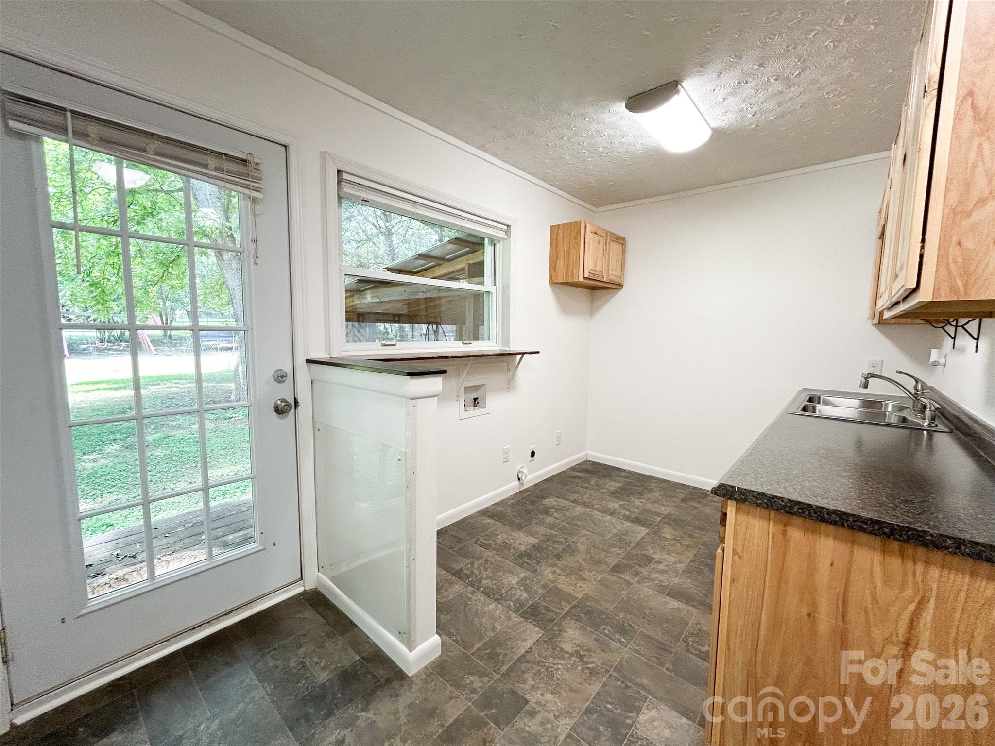 Laundry Room - Shelby