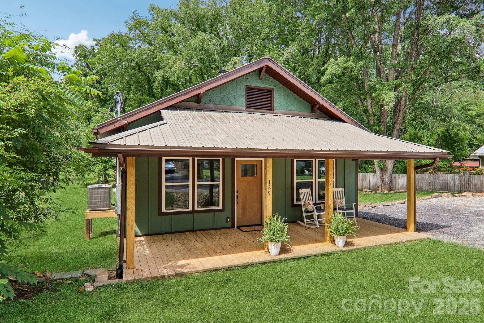 Single Family Residence at Waynesville, photo 2 of 42