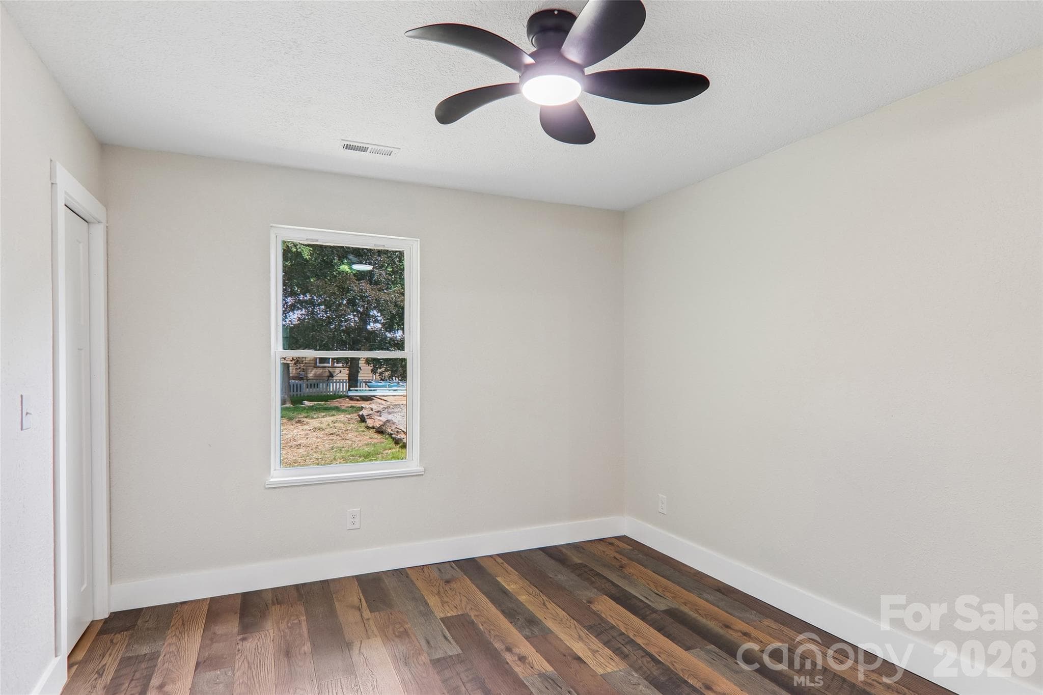 Single Family Residence at Waynesville, photo 22 of 42