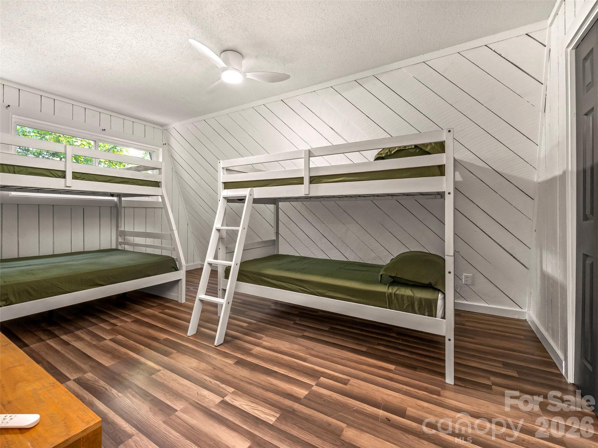 Guest bedroom 2 - 3276 Howard Gap Road, Hendersonville
