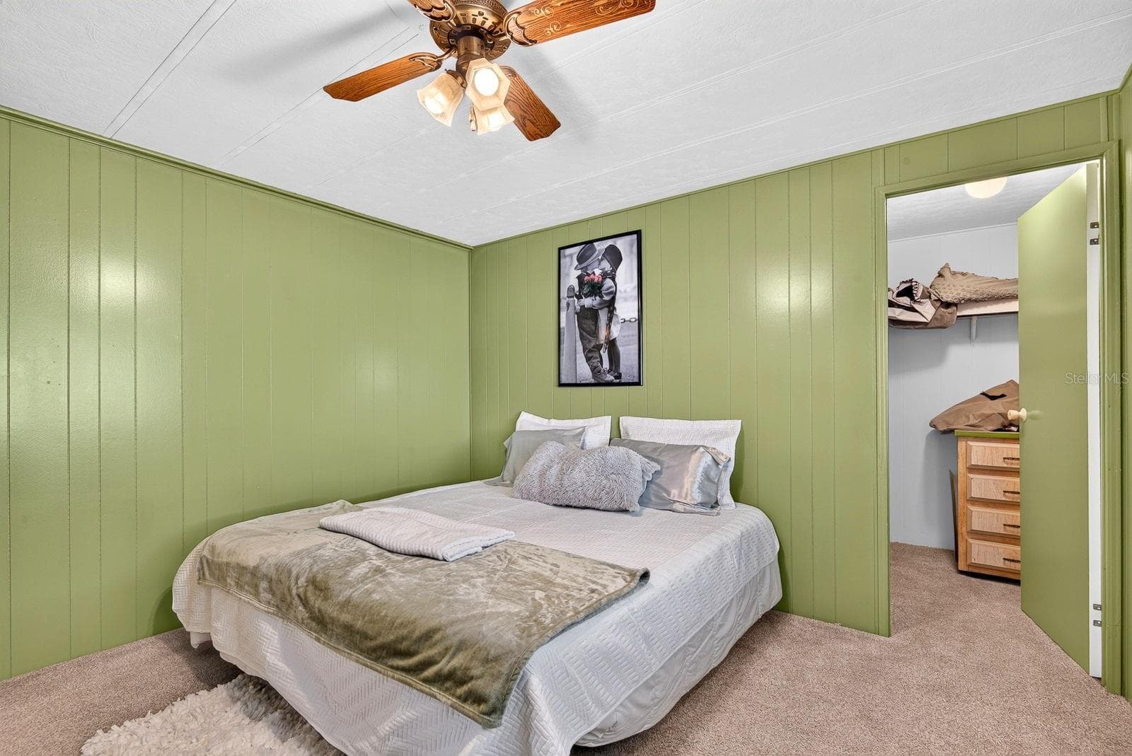 Second bedroom features walk in closet - 2107 PALMA SOLA BLVD #17, BRADENTON