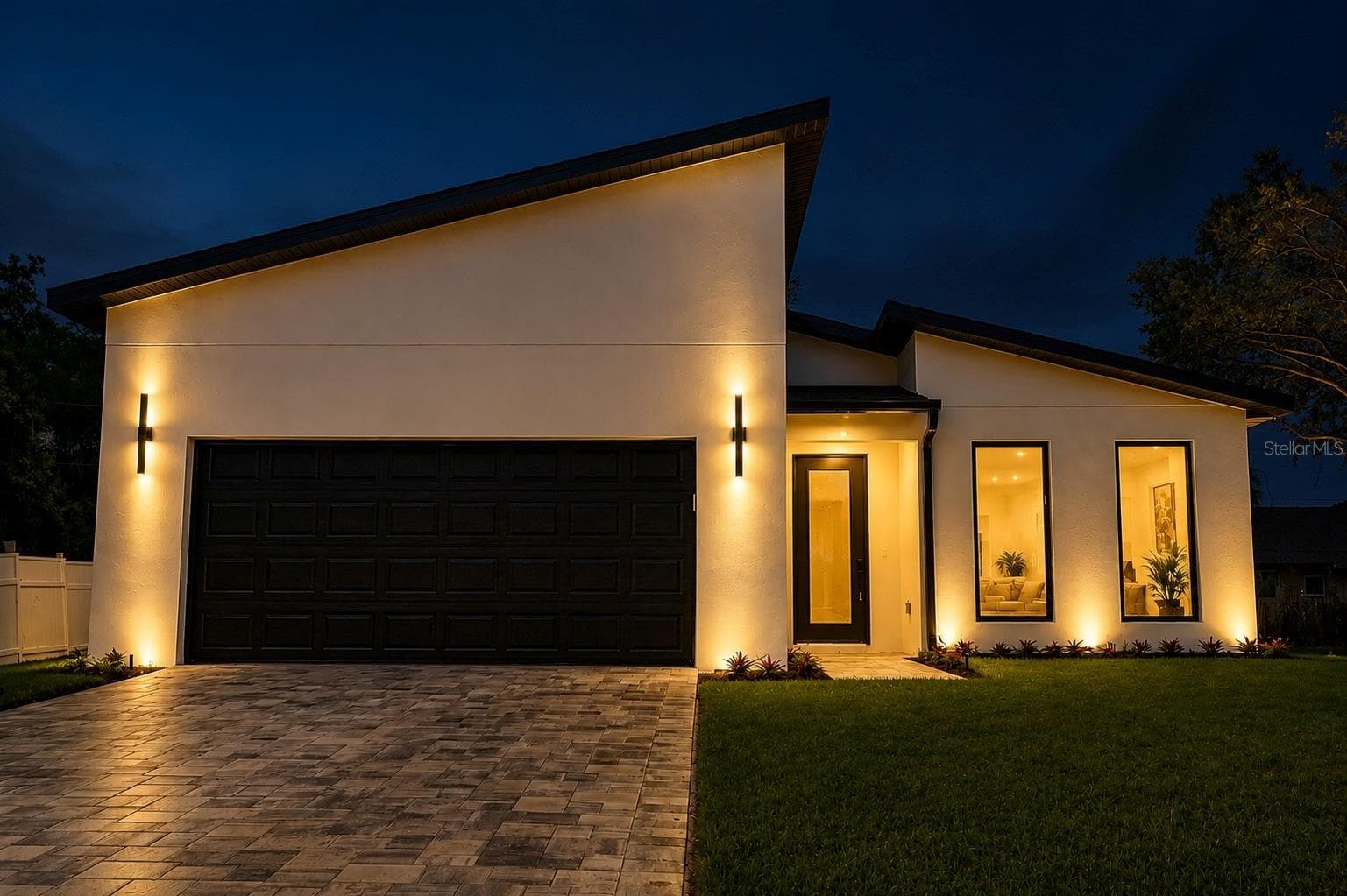 Single Family Residence at 301 EPPINGER DR, PORT CHARLOTTE, photo 2 of 60