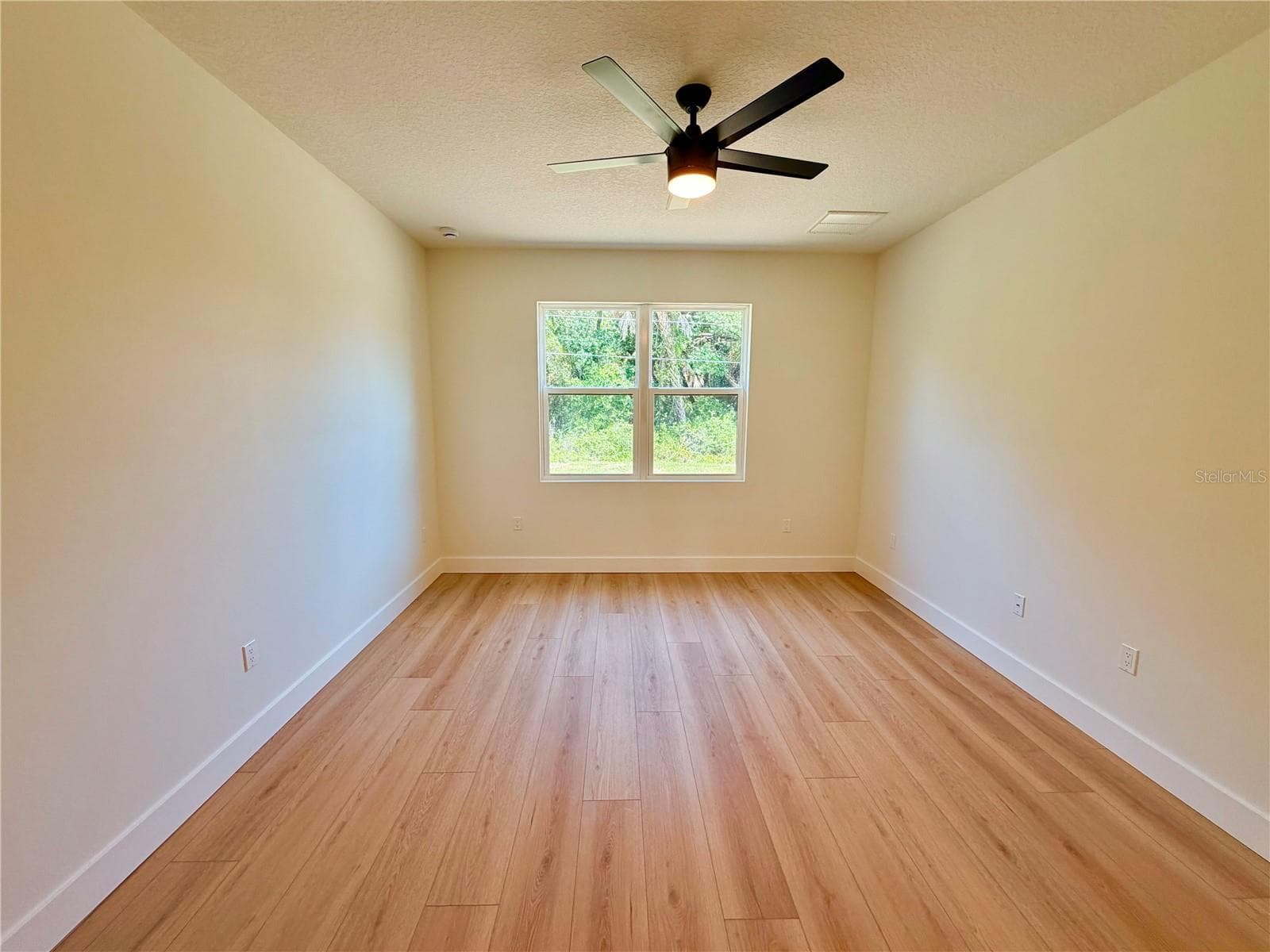 Single Family Residence at 301 EPPINGER DR, PORT CHARLOTTE, photo 29 of 60