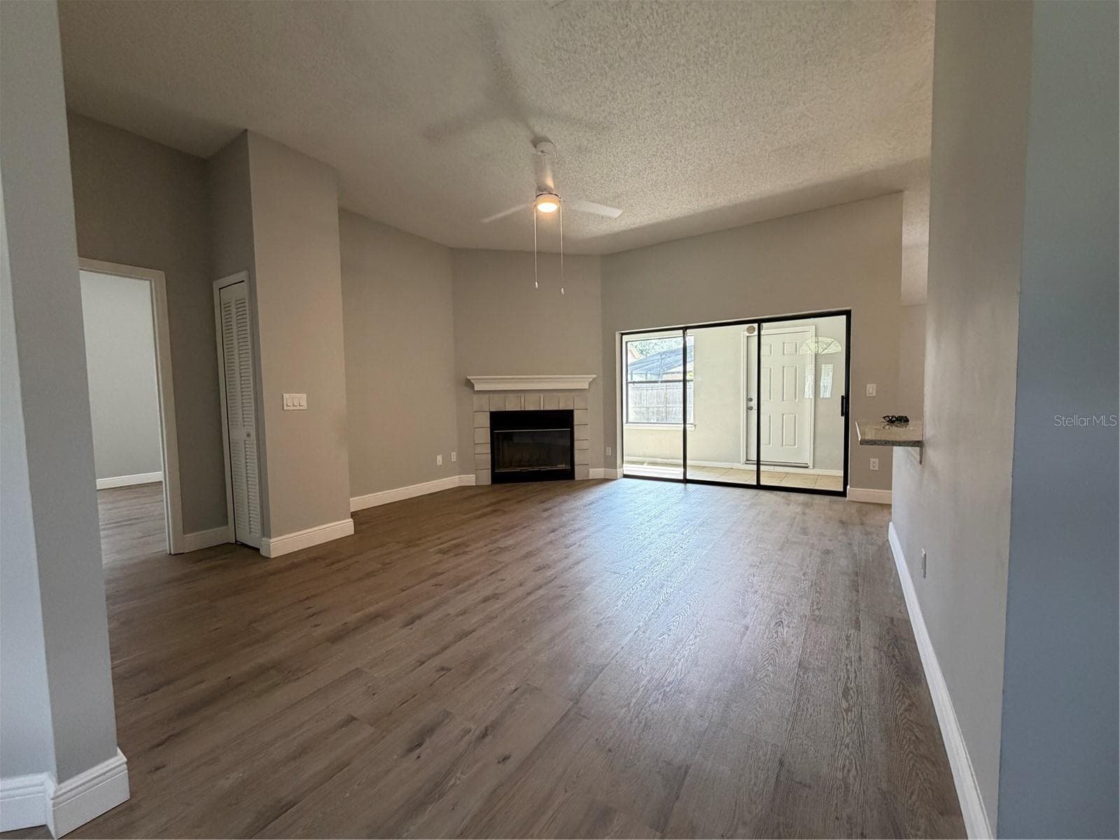 new vinyl flooring - 1009 CORKWOOD DR, OVIEDO