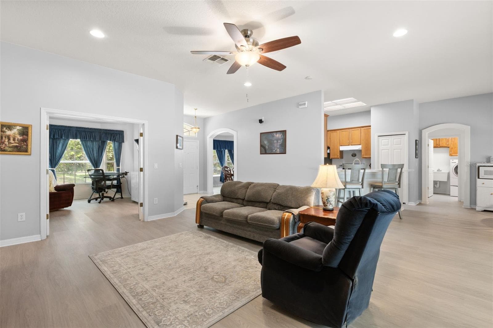 Single Family Residence at 1420 MIRKWOOD CV, OVIEDO, photo 7 of 42