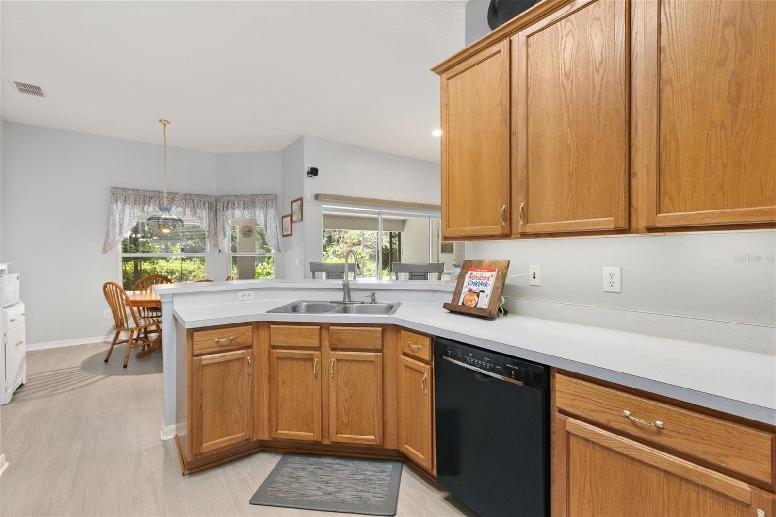 Single Family Residence at 1420 MIRKWOOD CV, OVIEDO, photo 15 of 42
