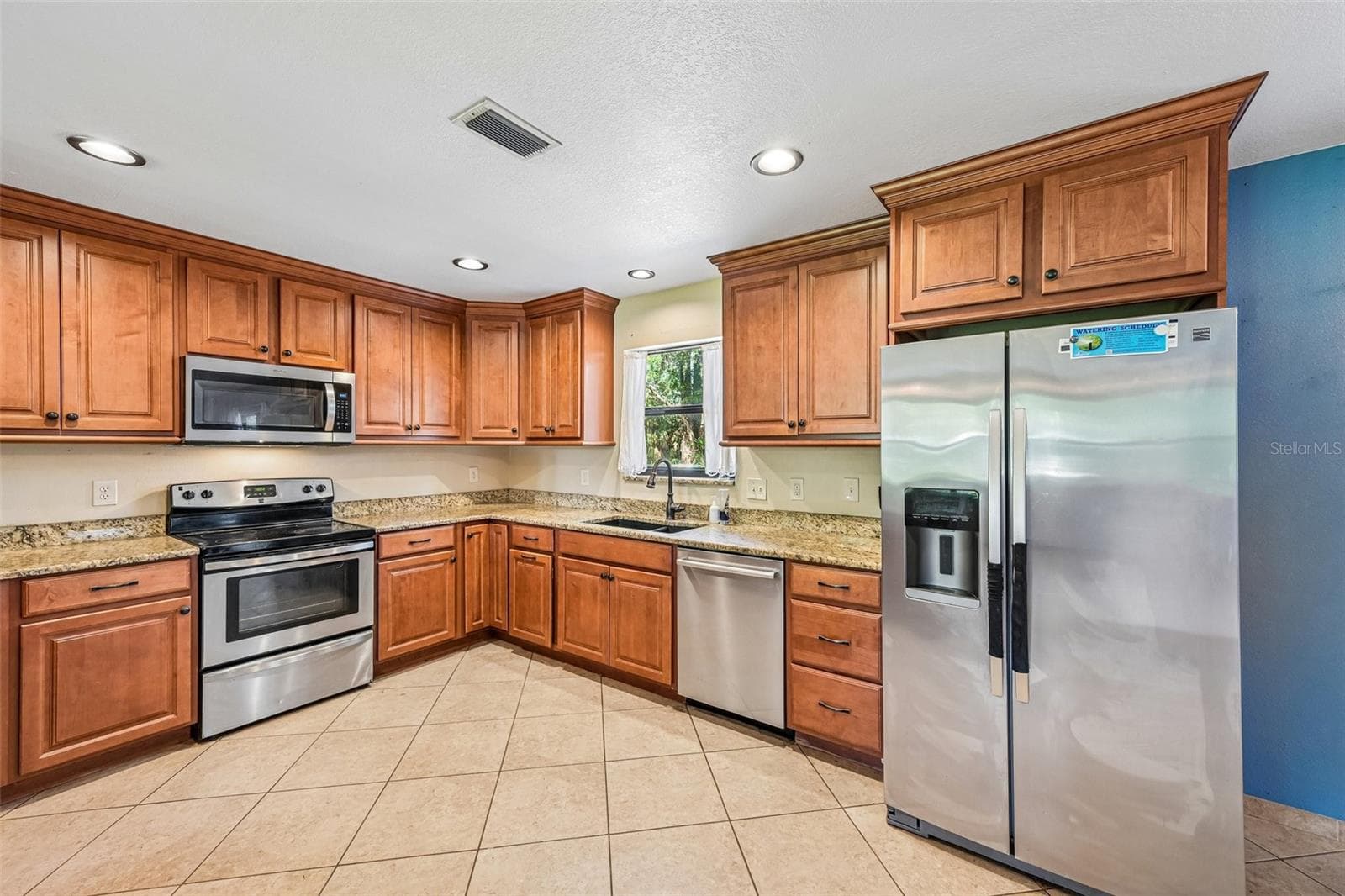 Single Family Residence at 3304 SWAAN LN, SARASOTA, photo 11 of 32