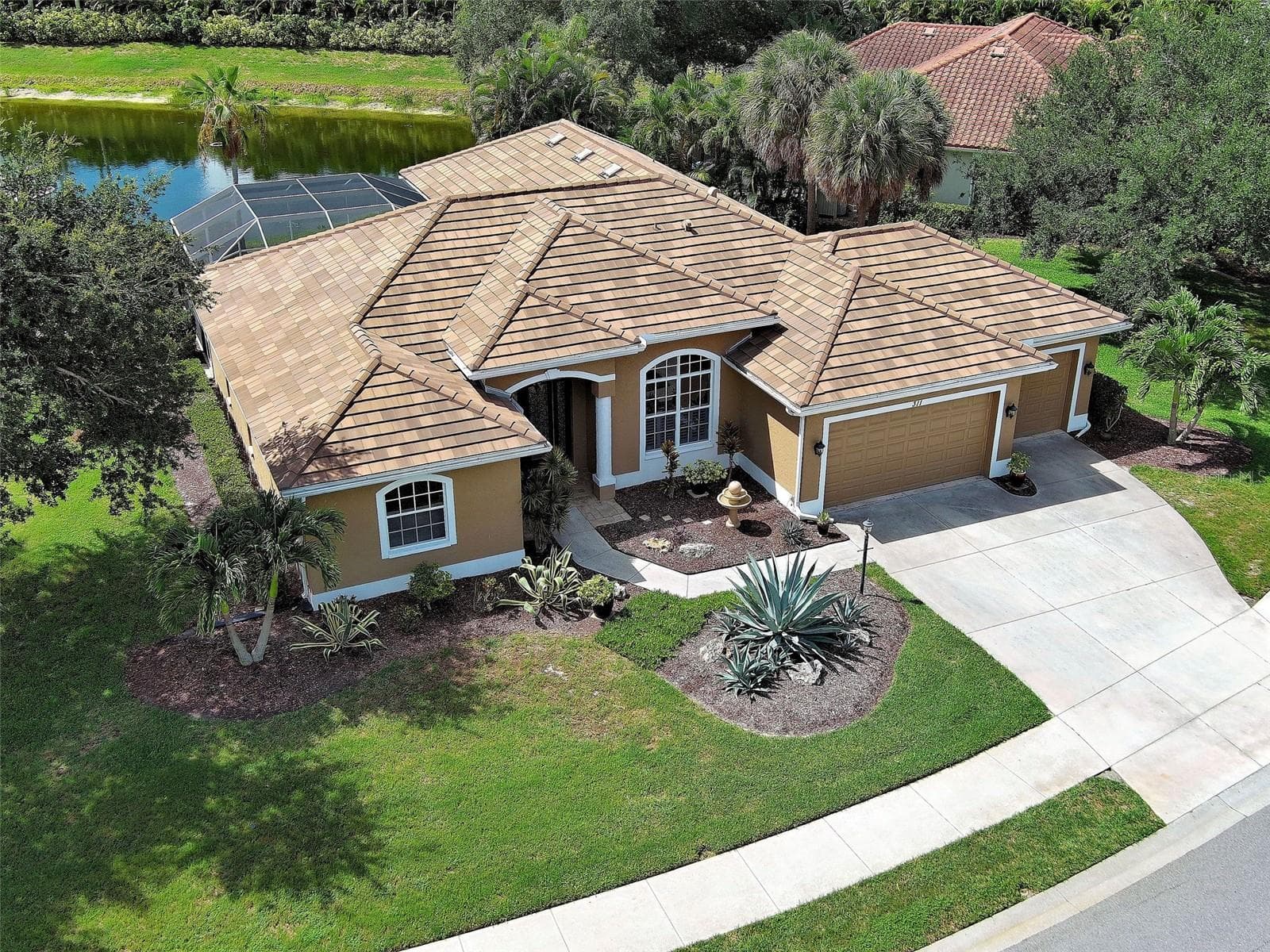 Single Family Residence at 311 WILD PINE WAY, VENICE, photo 7 of 86