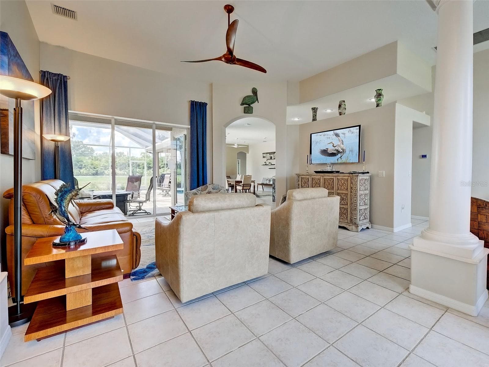 Single Family Residence at 311 WILD PINE WAY, VENICE, photo 9 of 86