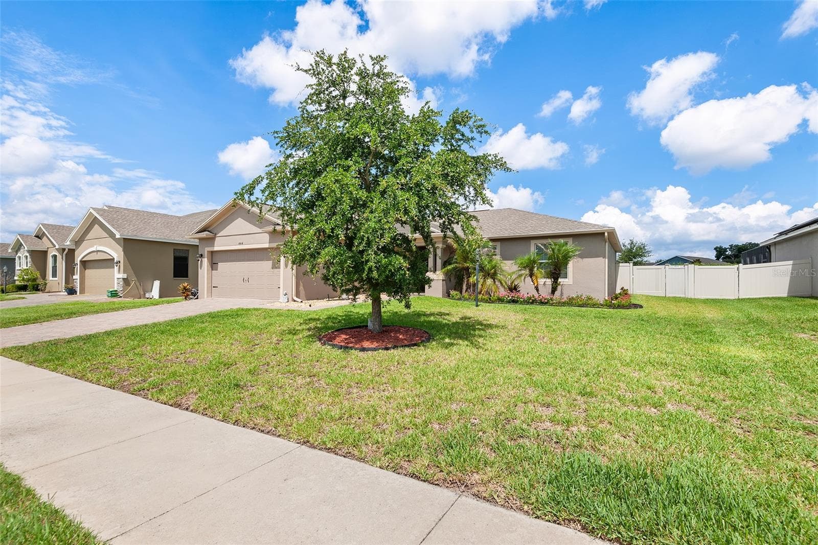 Single Family Residence at 444 LAKE VIEW WAY, AUBURNDALE, photo 2 of 46