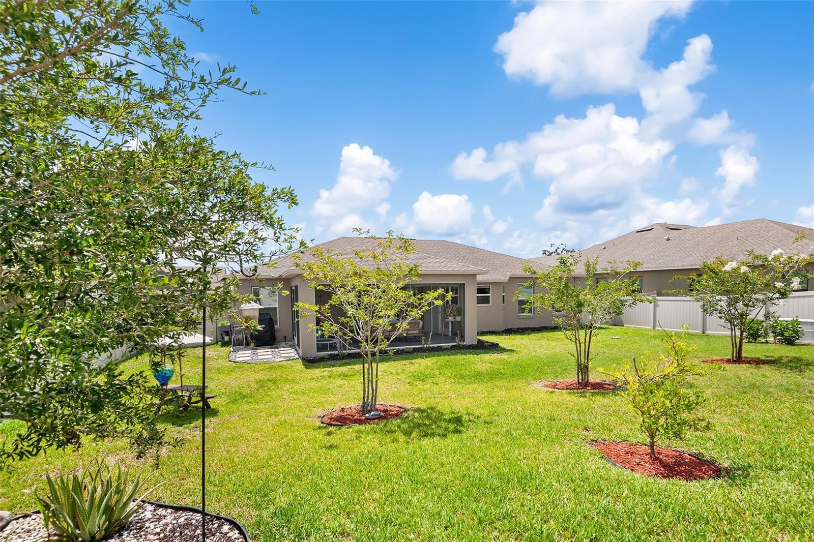 Single Family Residence at 444 LAKE VIEW WAY, AUBURNDALE, photo 3 of 46