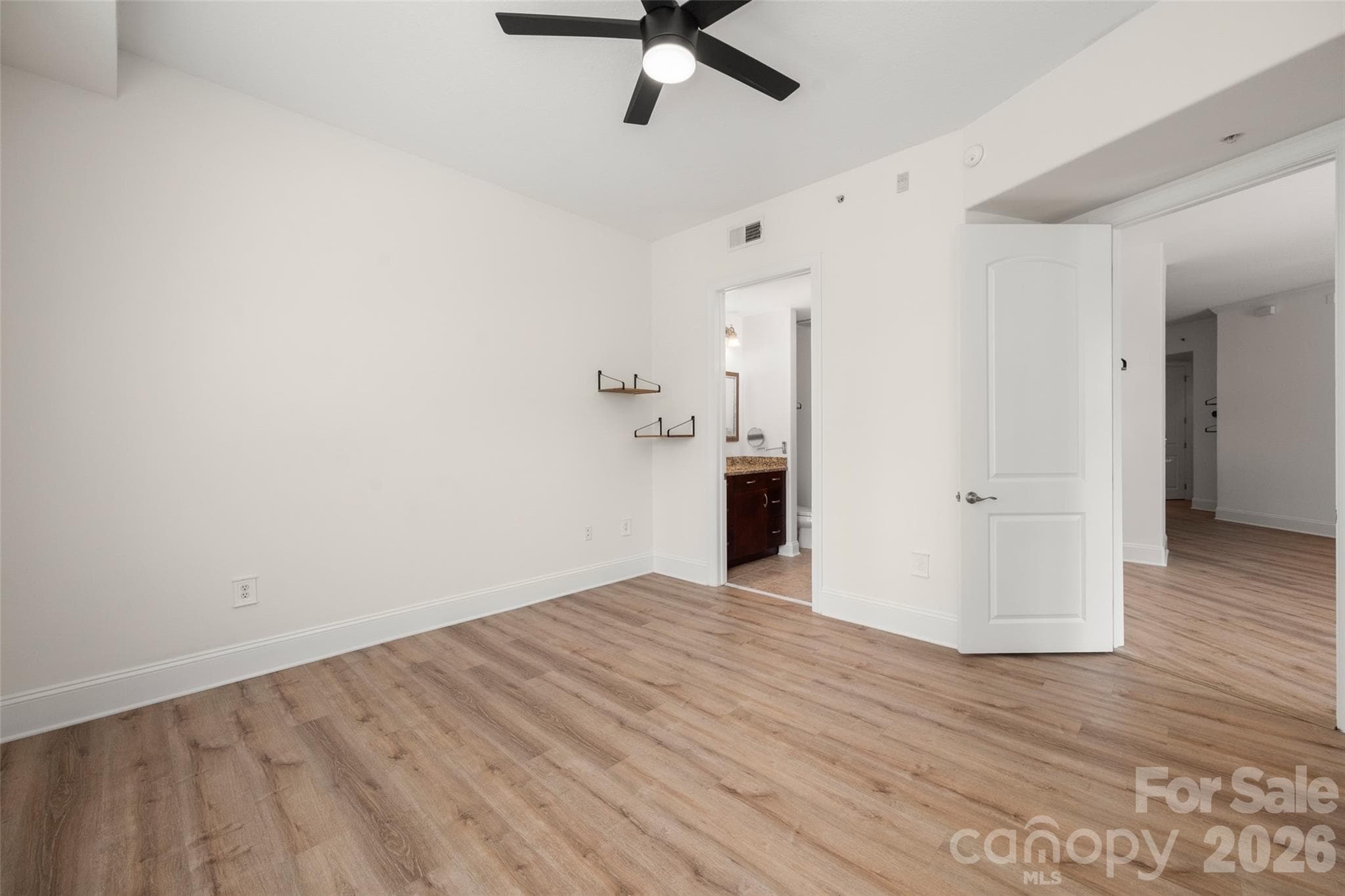 Condominium at 4620 Piedmont Row Drive, Charlotte, photo 13 of 29