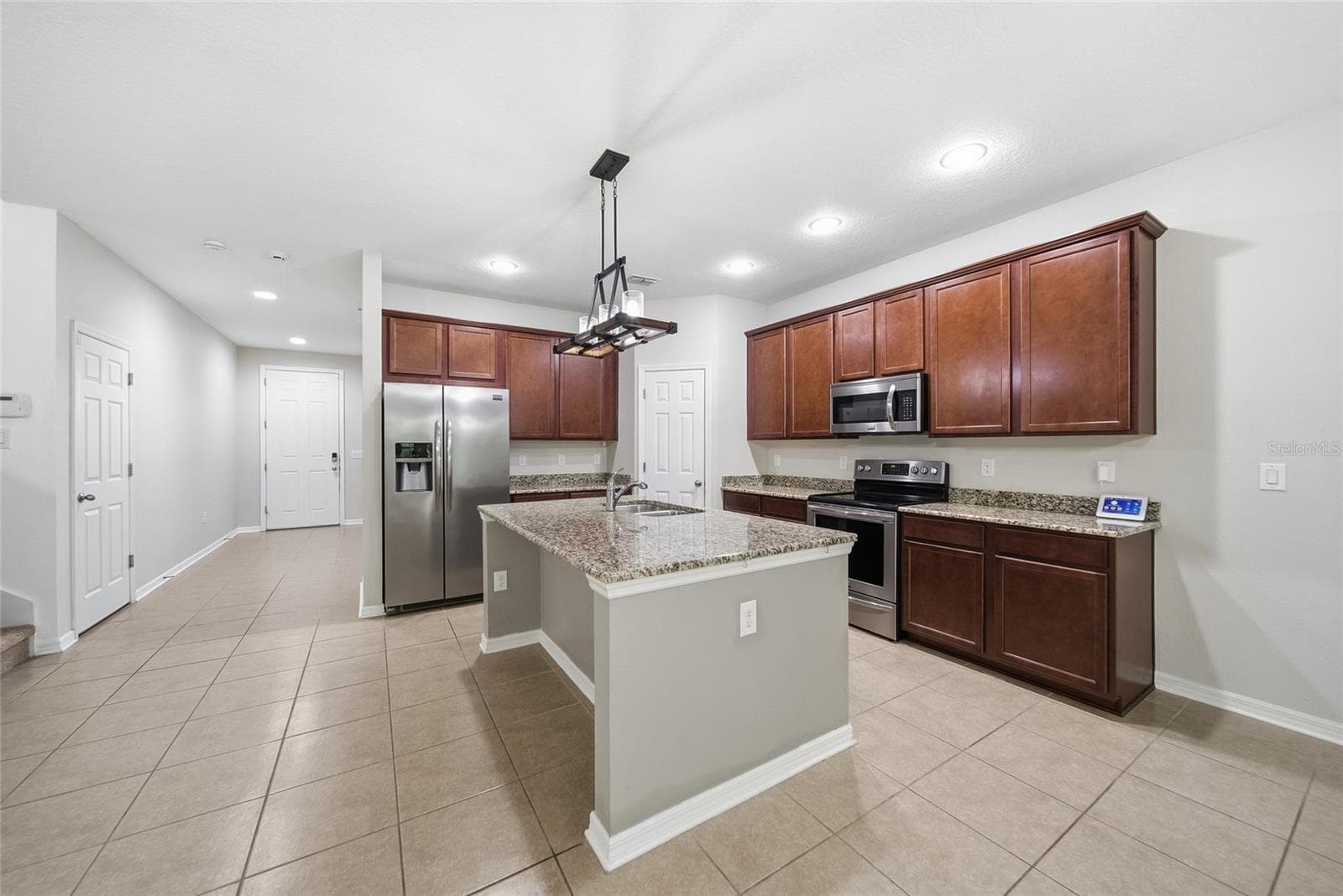 Single Family Residence at 30643 WALKER CUP PL, WESLEY CHAPEL, photo 7 of 47