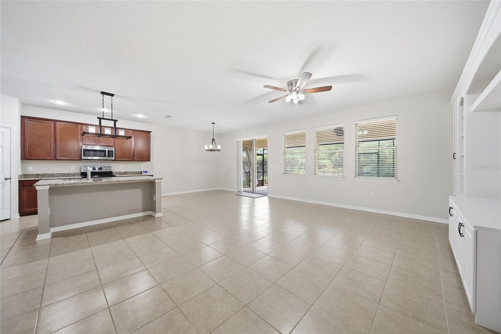Single Family Residence at 30643 WALKER CUP PL, WESLEY CHAPEL, photo 10 of 47