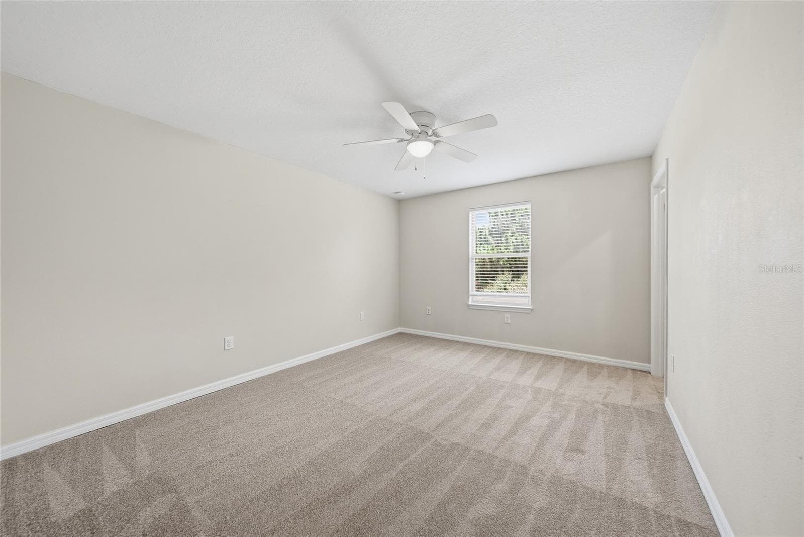 Single Family Residence at 30643 WALKER CUP PL, WESLEY CHAPEL, photo 30 of 47