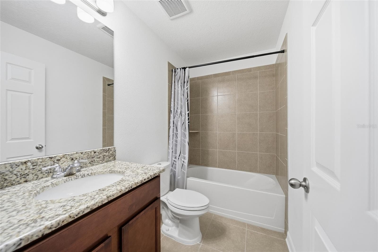 Single Family Residence at 30643 WALKER CUP PL, WESLEY CHAPEL, photo 31 of 47