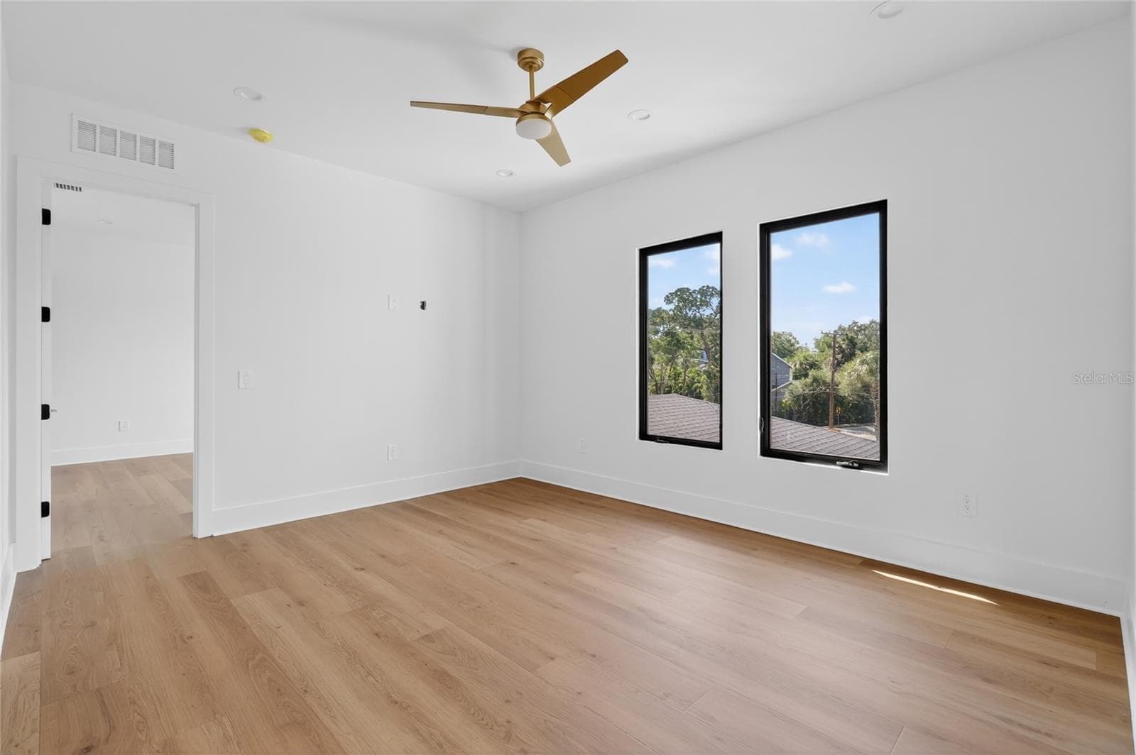 Single Family Residence at 4706 W SAN CARLOS ST, TAMPA, photo 72 of 98