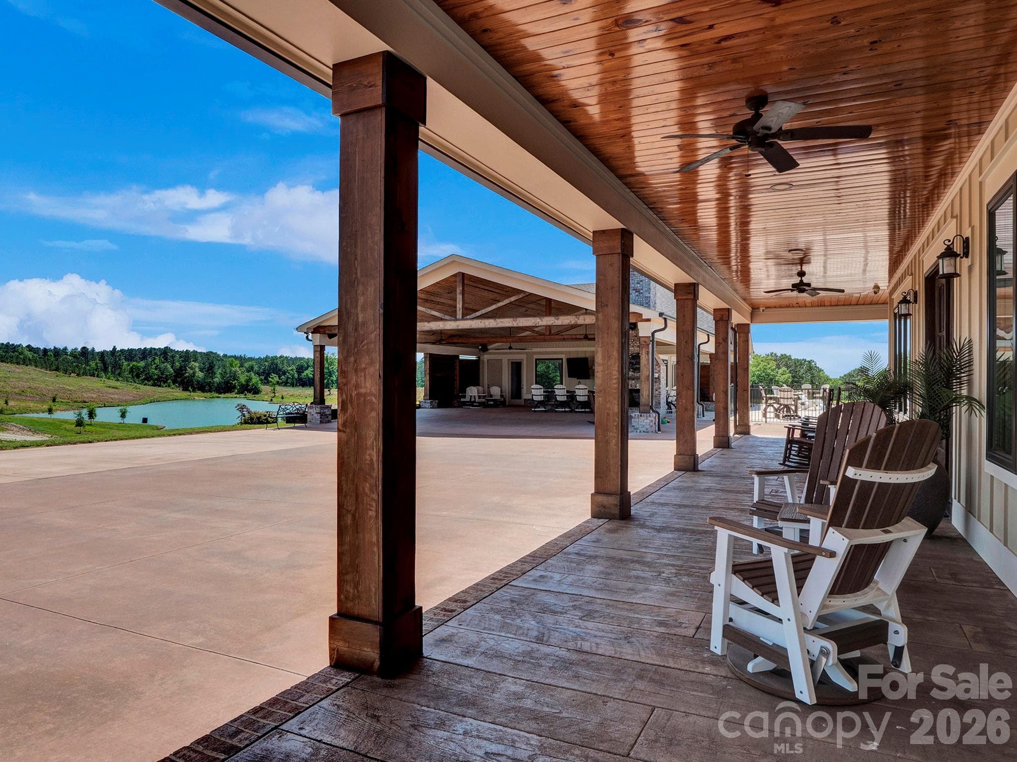 Front Porch - Peachland