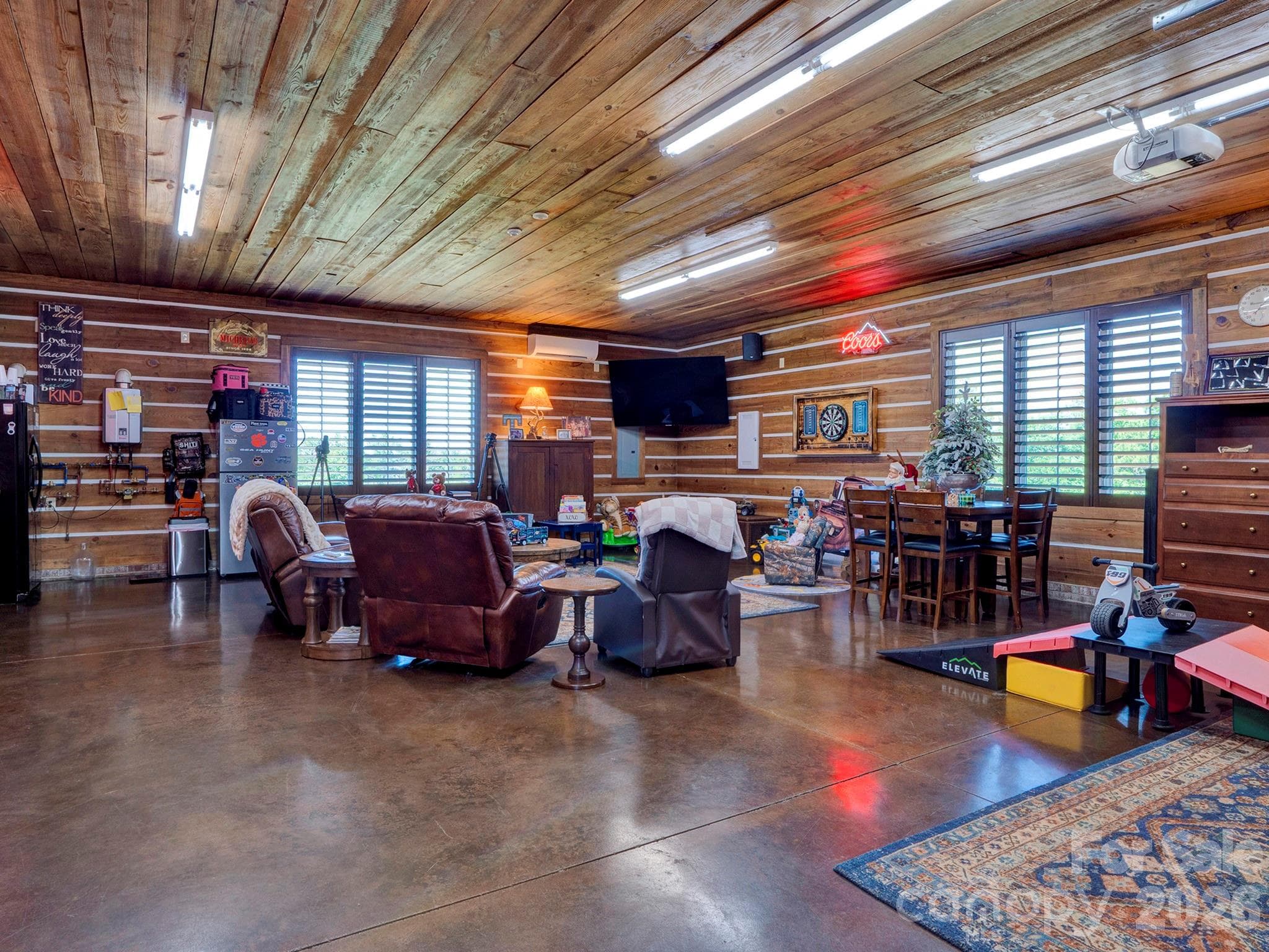 Bonus Room - Peachland