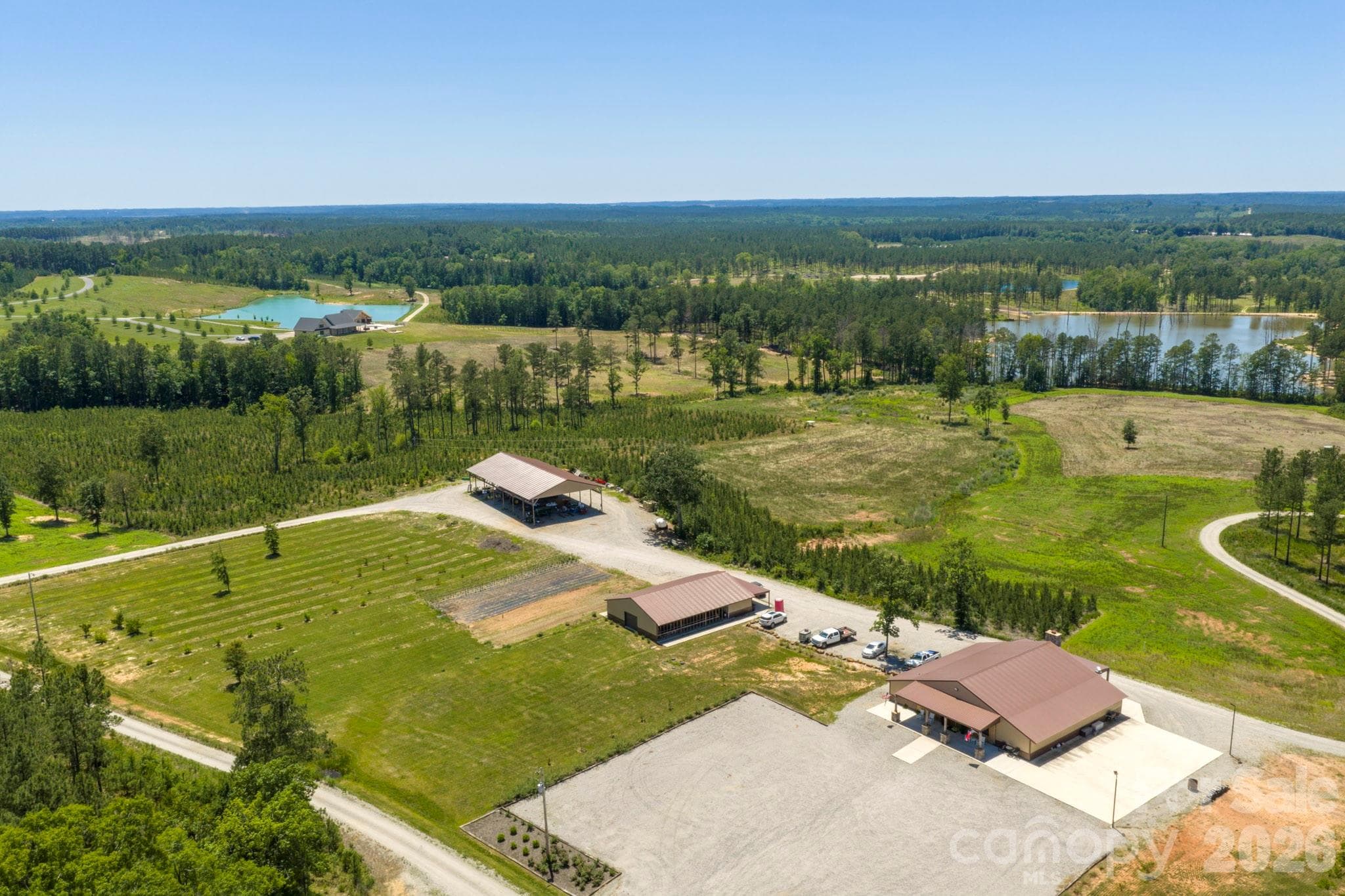 Lodge, Storage Shed & Pole Barn - Peachland